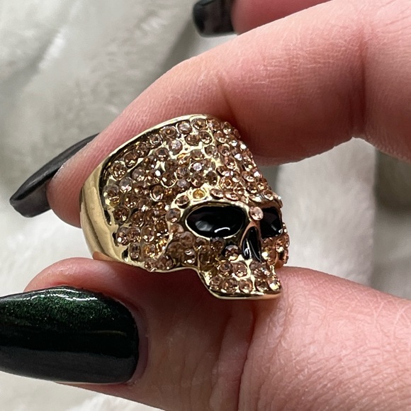 Sparkle gold skull ring - Picture 5 of 7